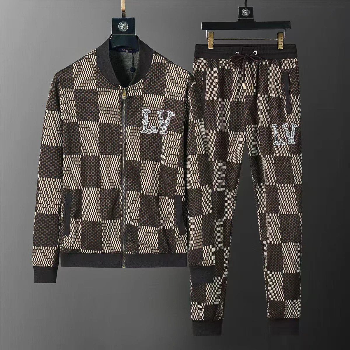 LV2