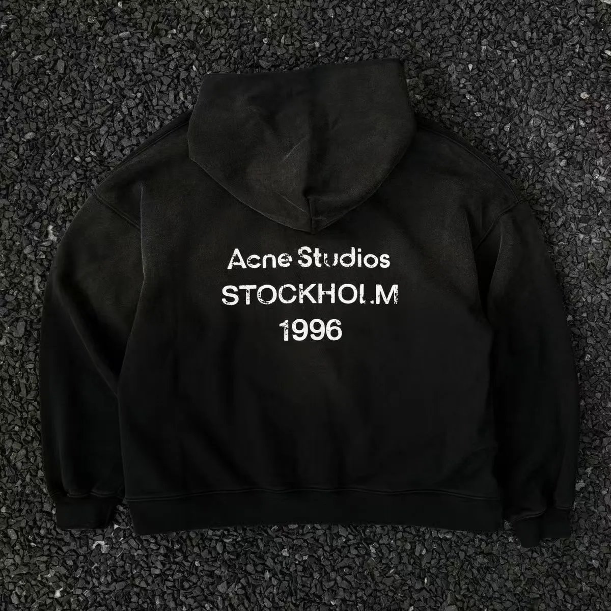 AA001
