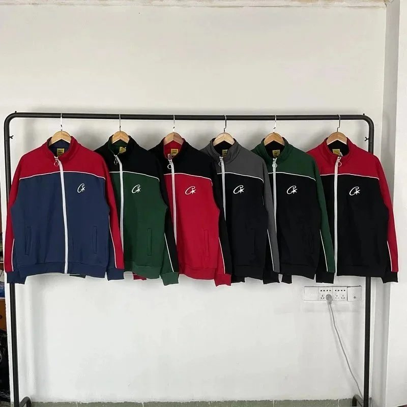 黑拼红外套