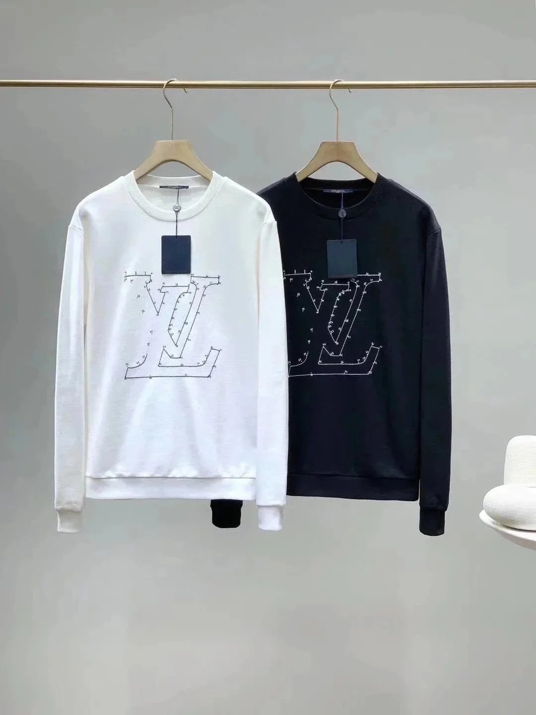 10（左）