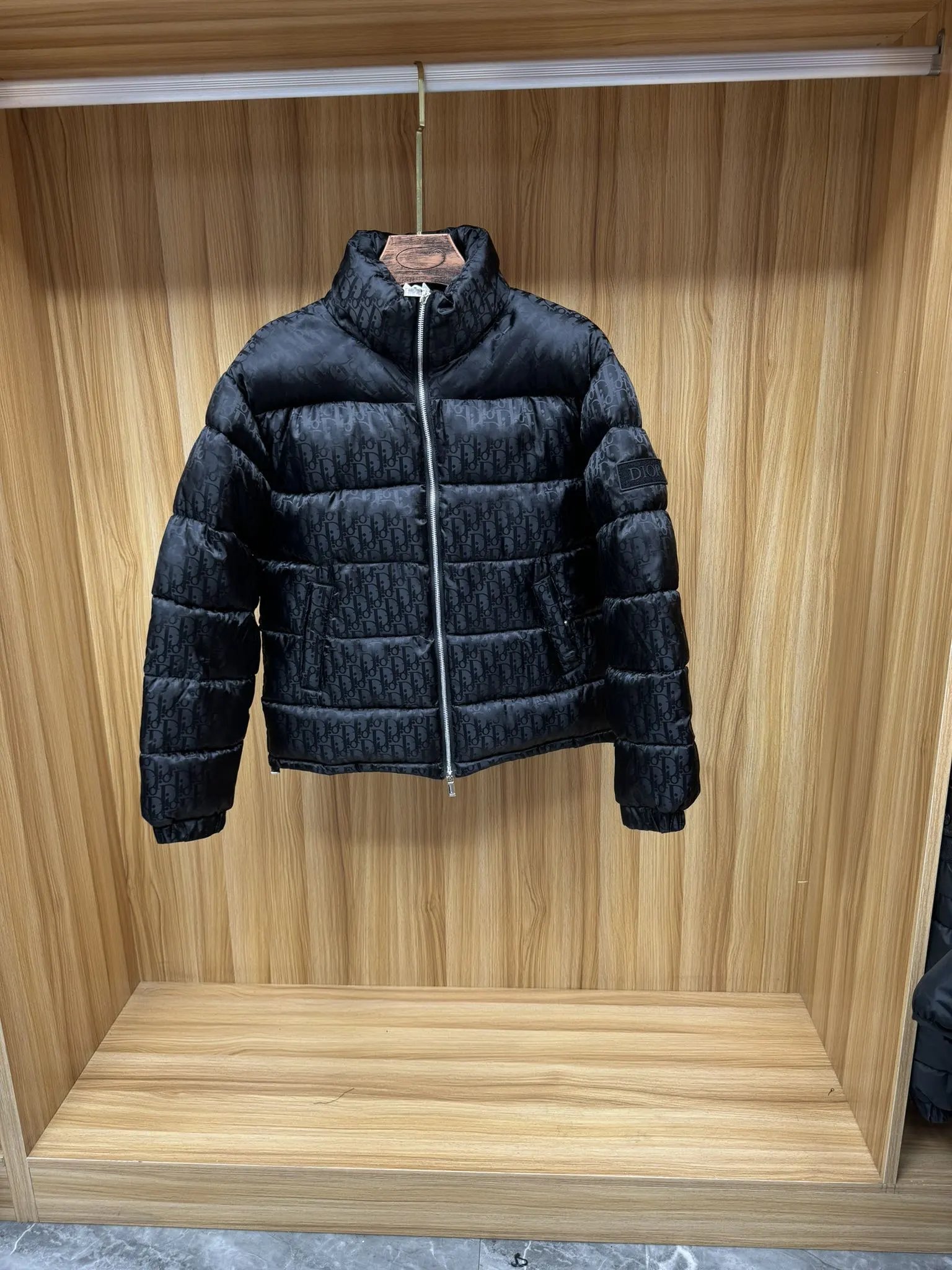 29黑色