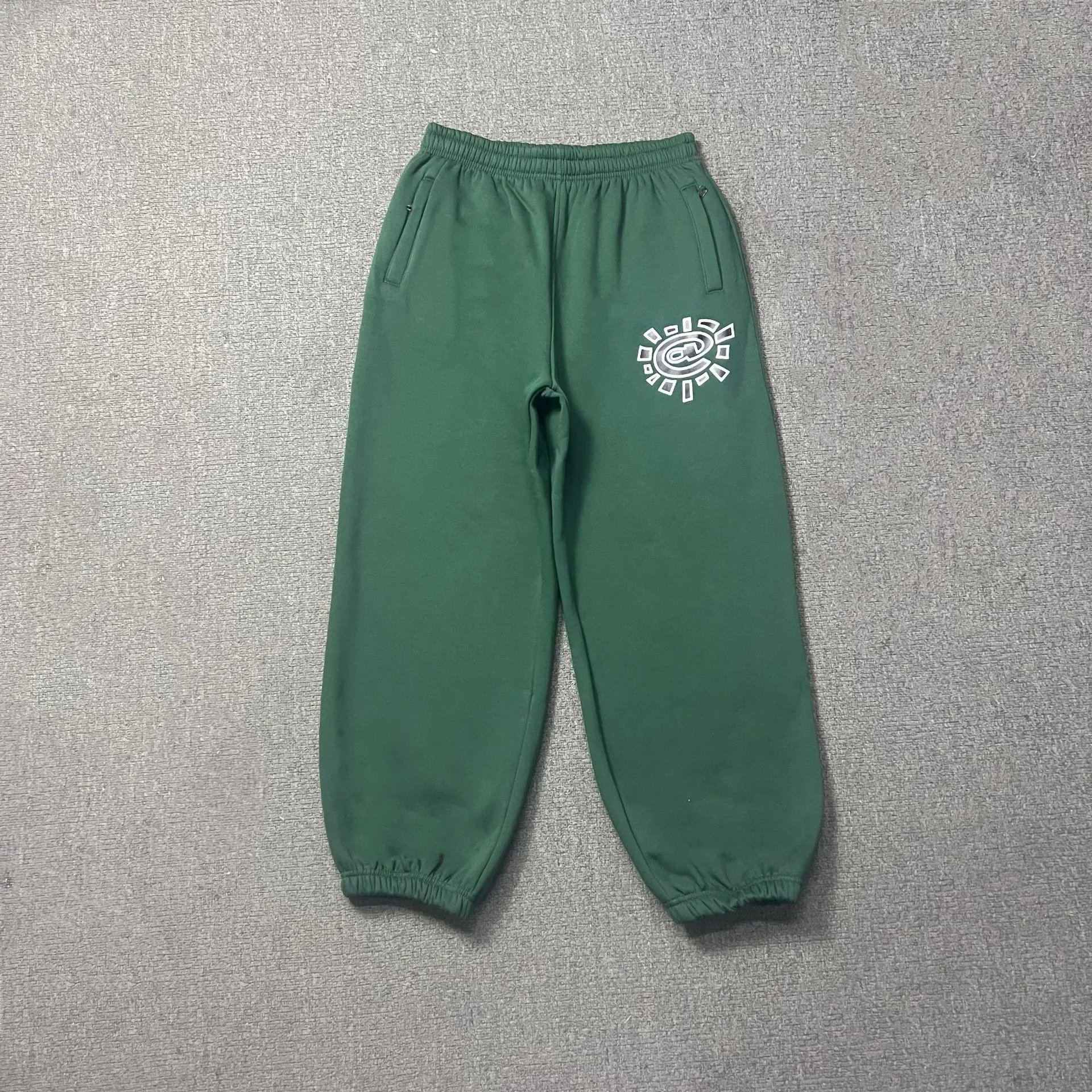 AD02绿色