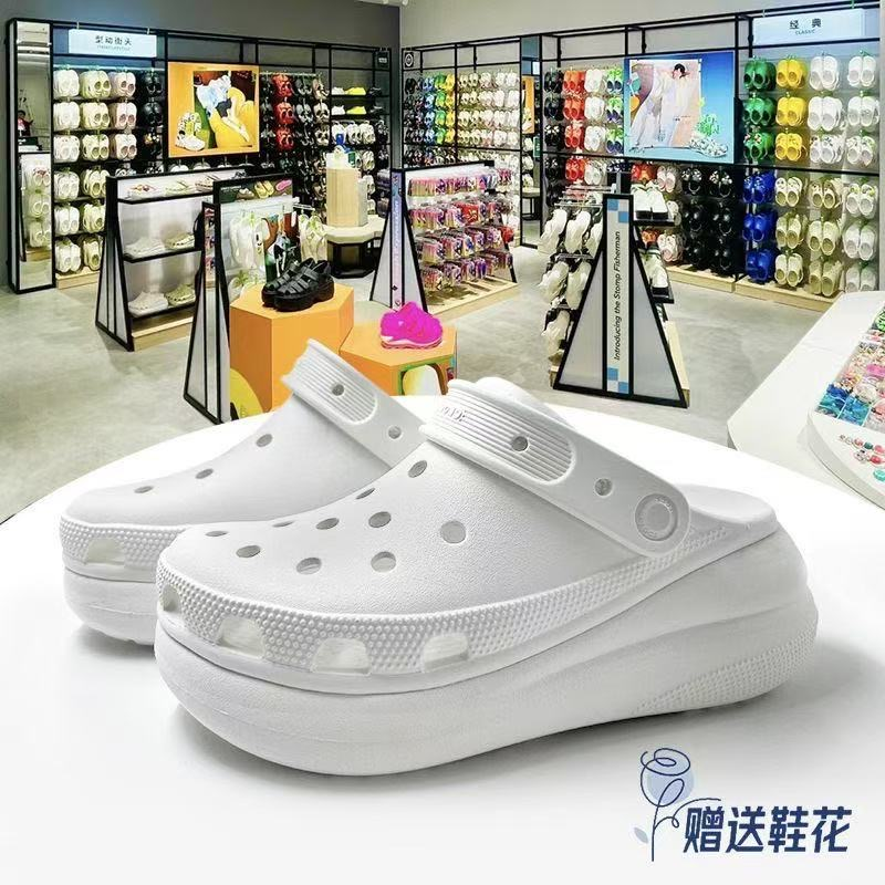 泡芙白色