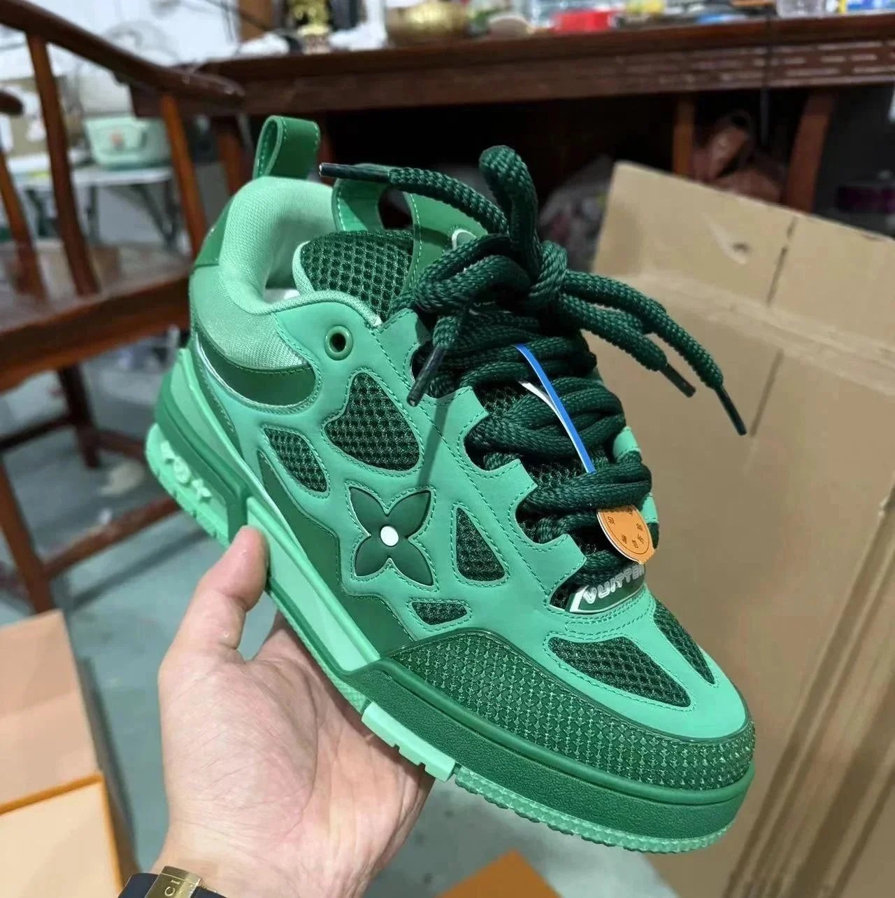 绿色