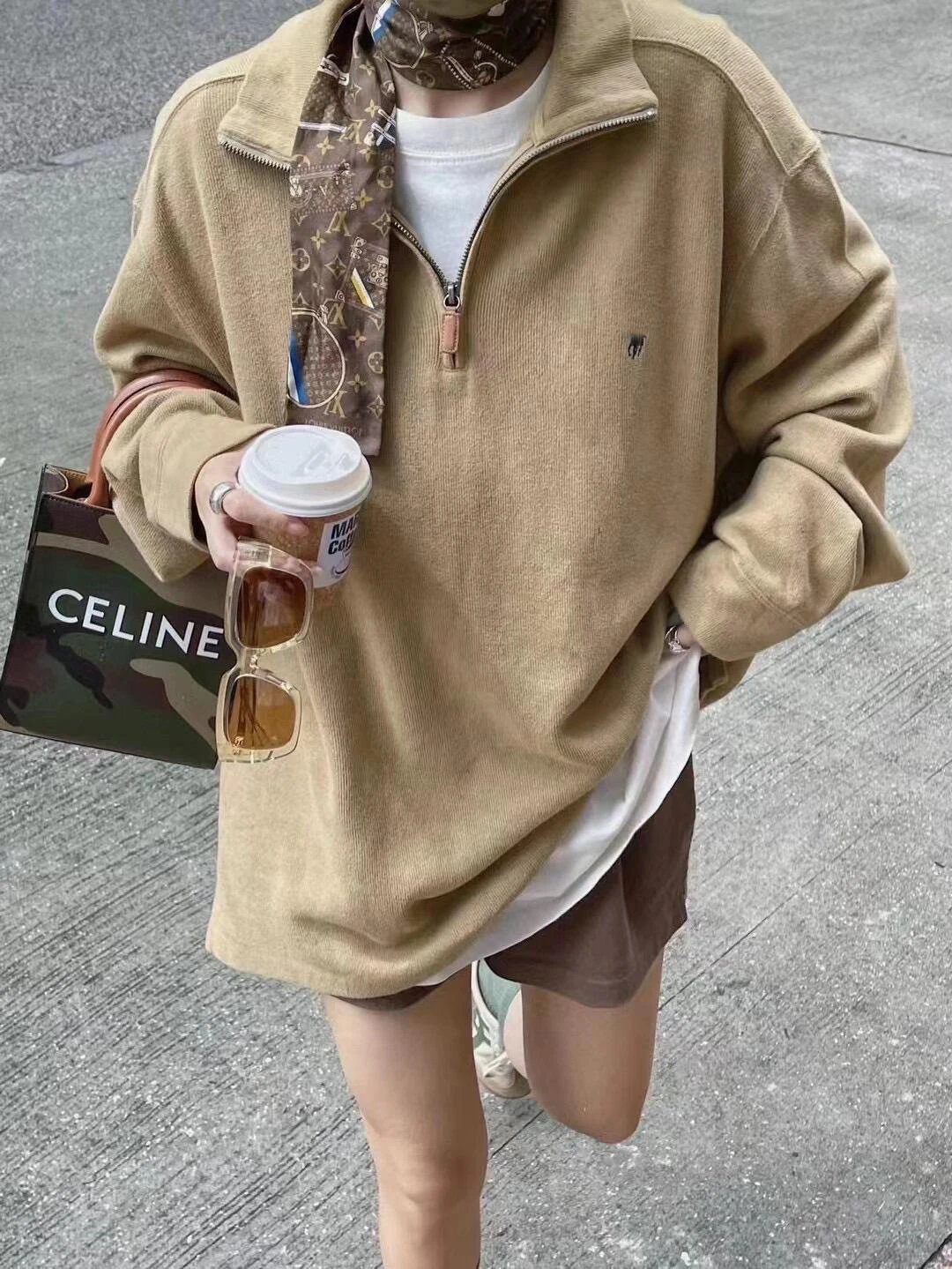 驼色