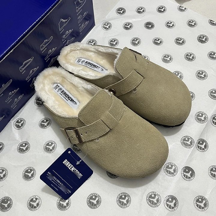 卡其色