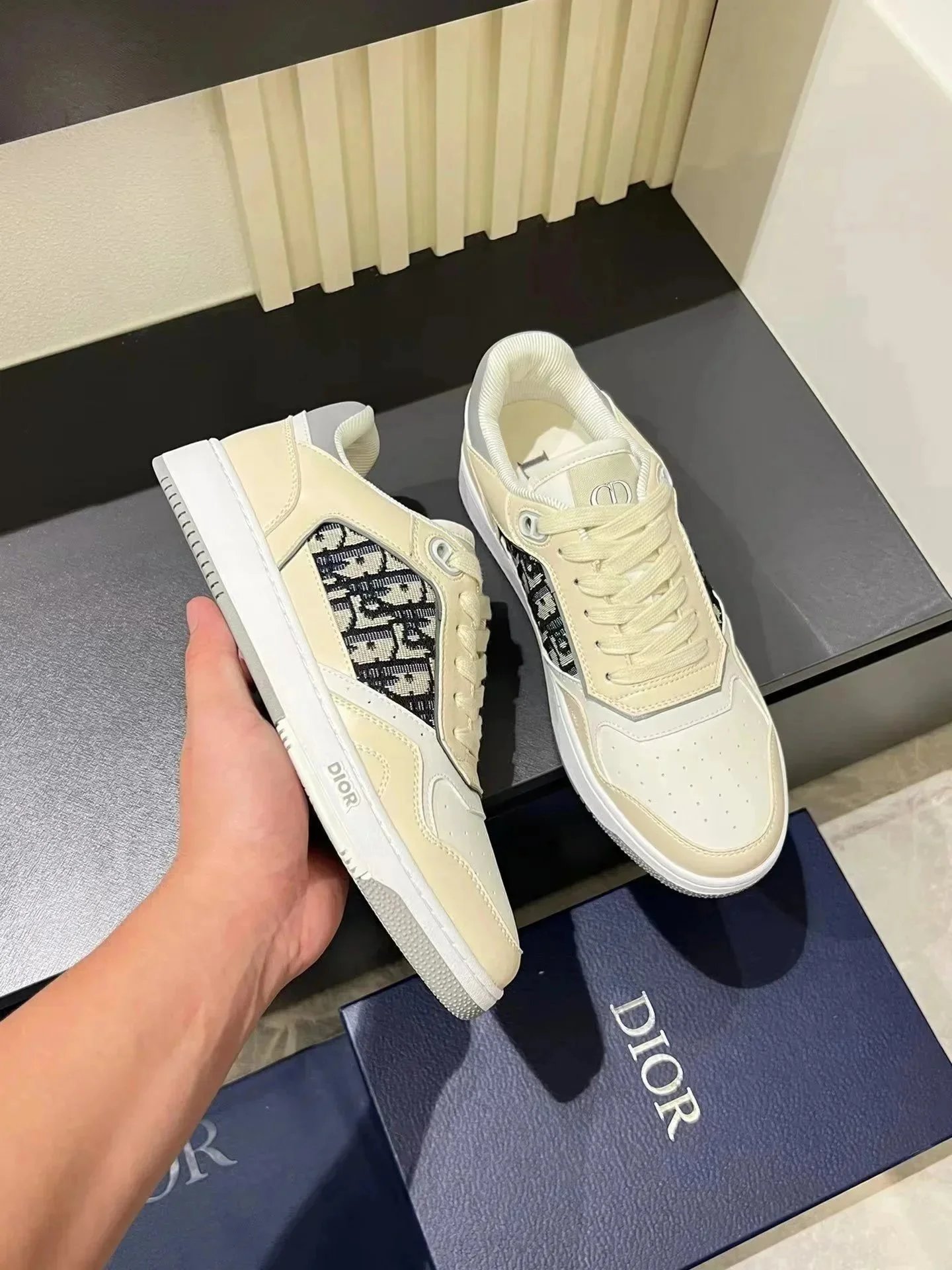 017