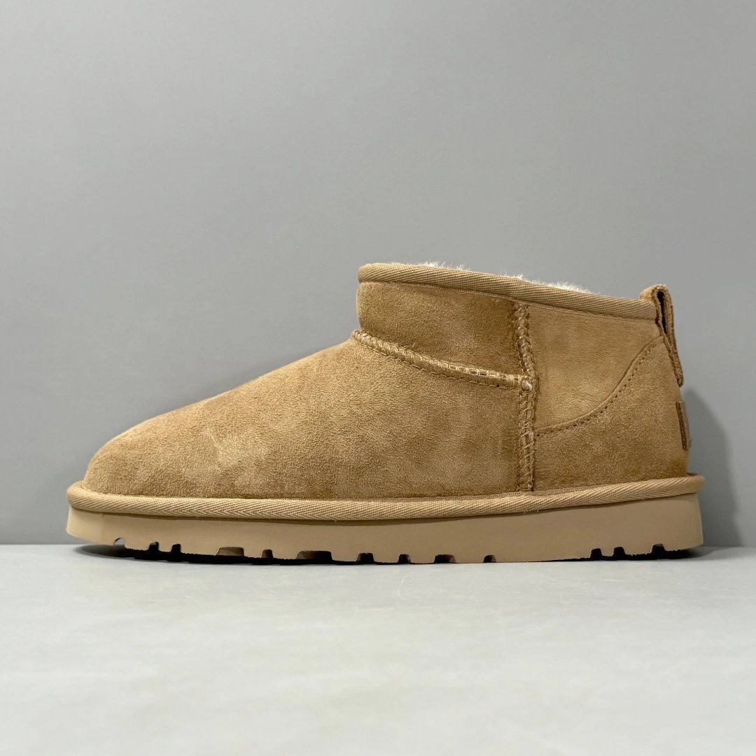 UGG 周冬雨 Mini短靴 栗子棕1116109-CHE