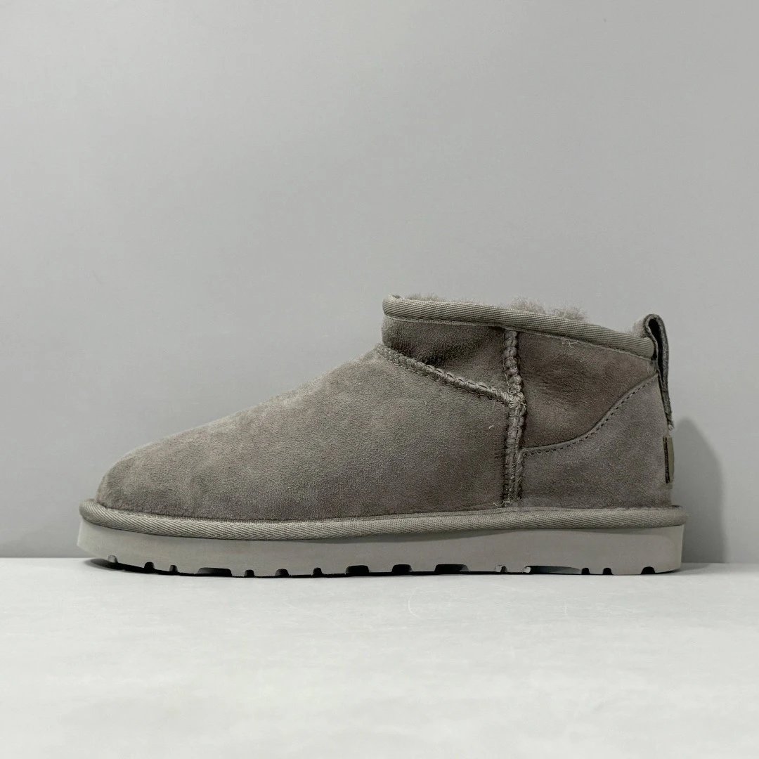 UGG 周冬雨 Mini短靴 灰色 1116109-GREY