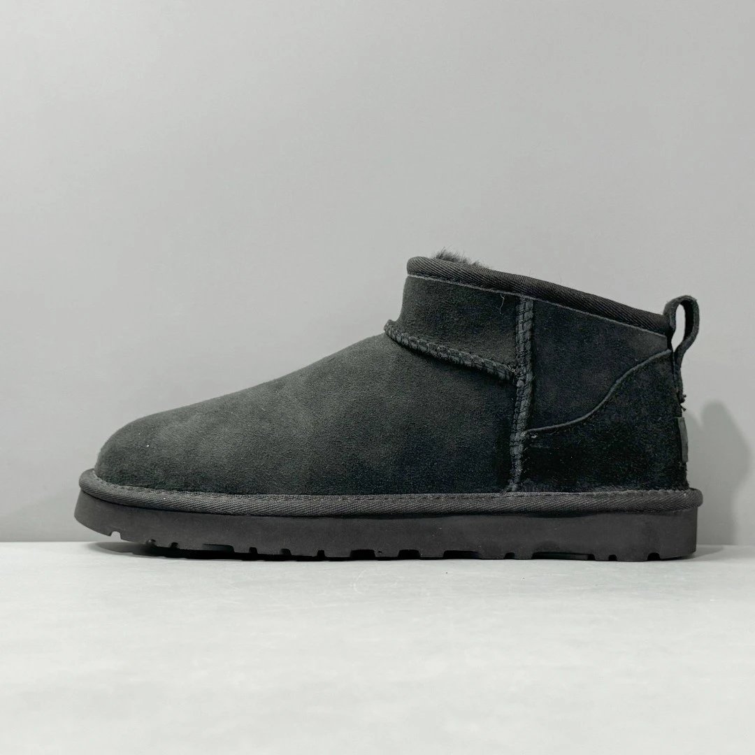 UGG 周冬雨 Mini短靴 黑色1116109-BLK