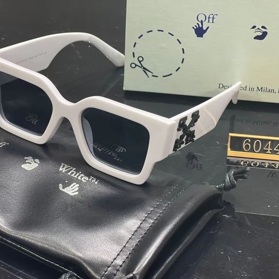 白框黑标