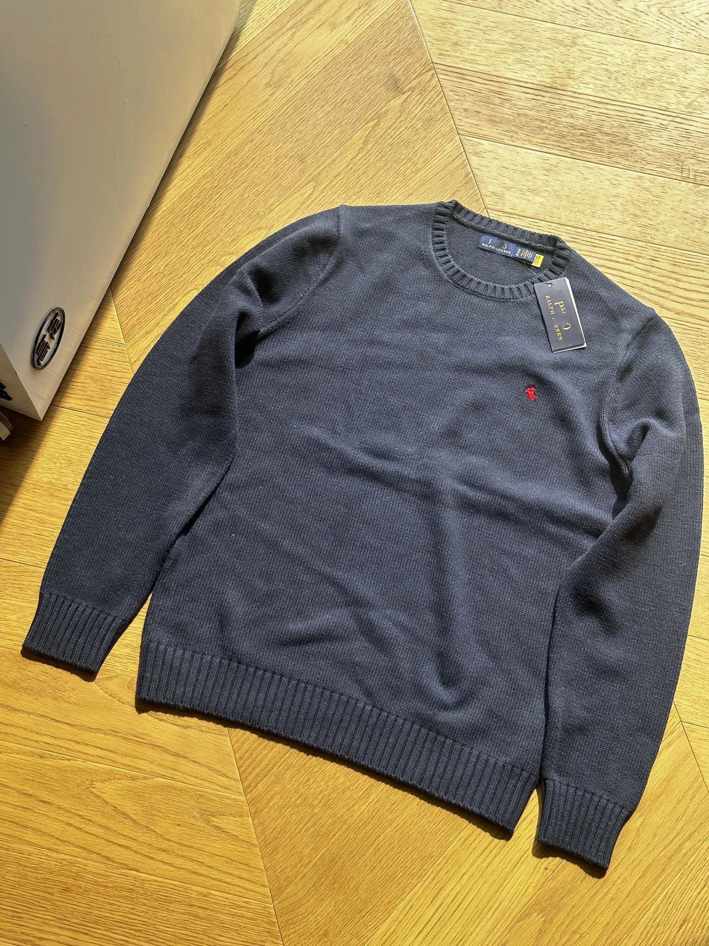藏青色