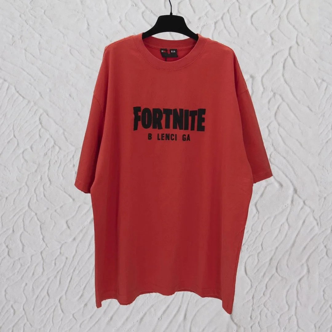 红色