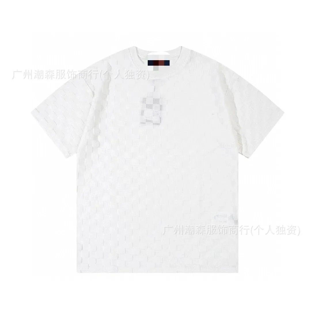 04白色
