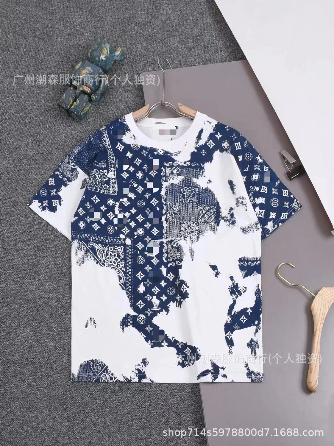 07白色
