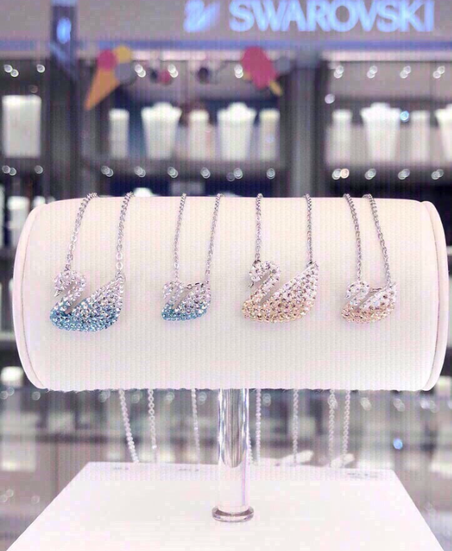 Swarovski Crystal Swan Pendant Necklaces Elegant Jewelry Collection