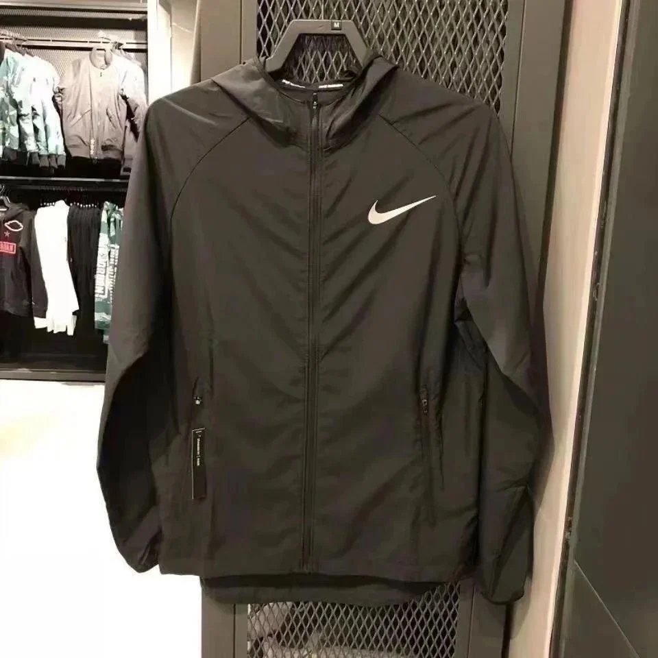 Nike Men's Black Hooded Windbreaker Jacket