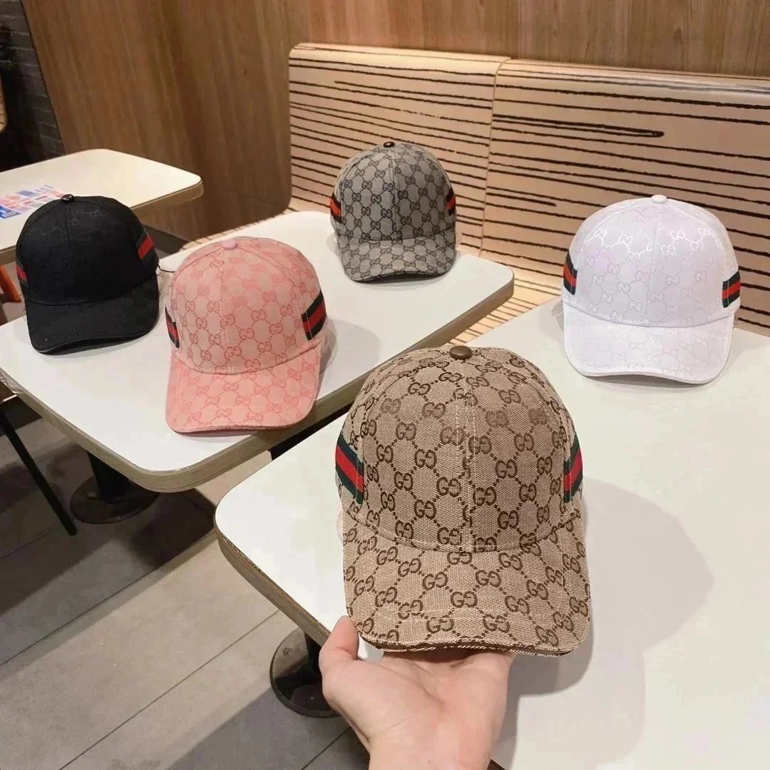 Gucci GG Supreme Pattern Baseball Cap with Web Stripe