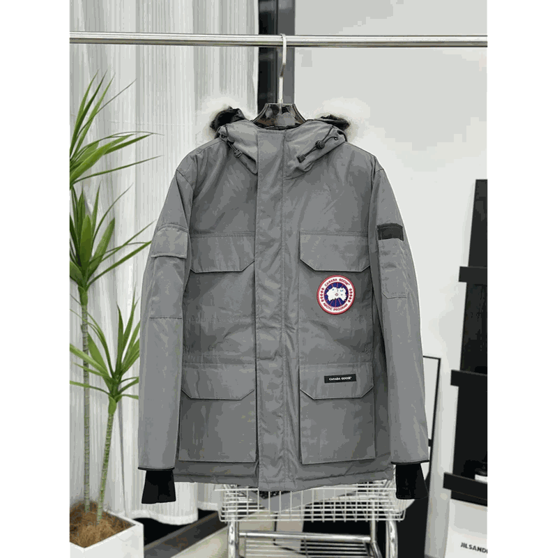 Canada Goose Men's Gray Parka Winter Jacket with Hood and Logo Patch