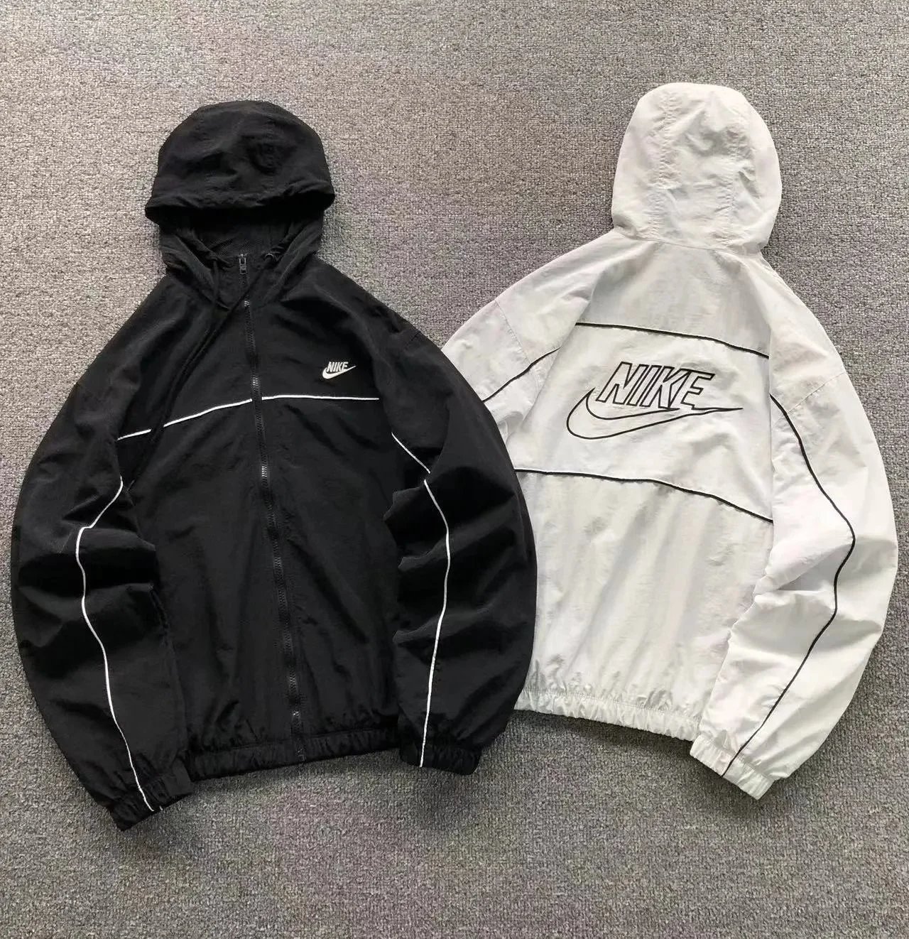 Nike Hooded Windbreaker Jacket Men Women Sportswear Outdoor Lightweight Jacket