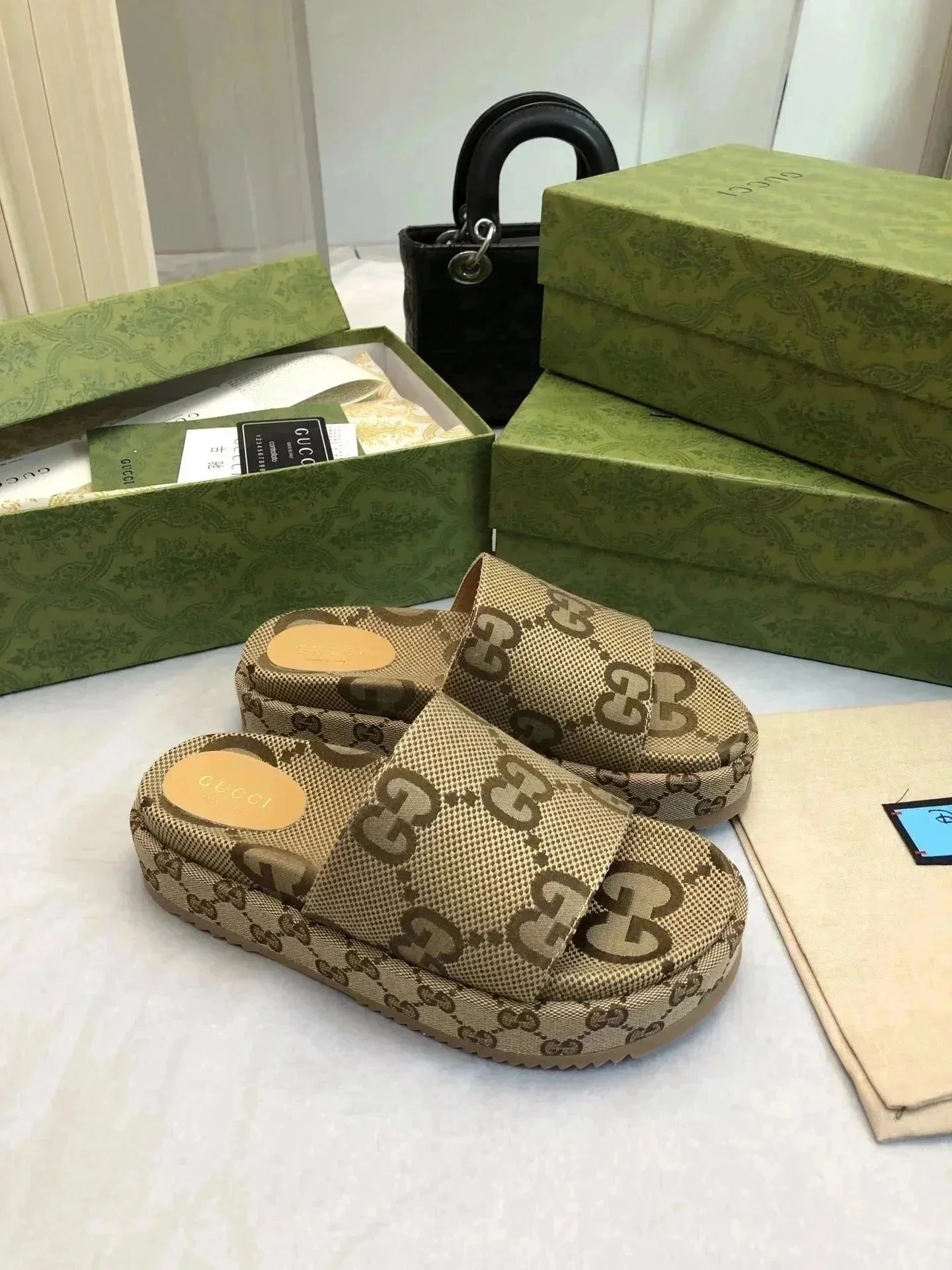 Gucci GG Supreme Pattern Slide Sandals Women's Fashion Shoes